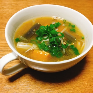 かぼちゃと茄子とごぼうの味噌汁